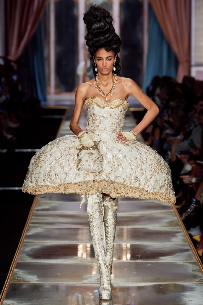 Moschino FW20 runway image